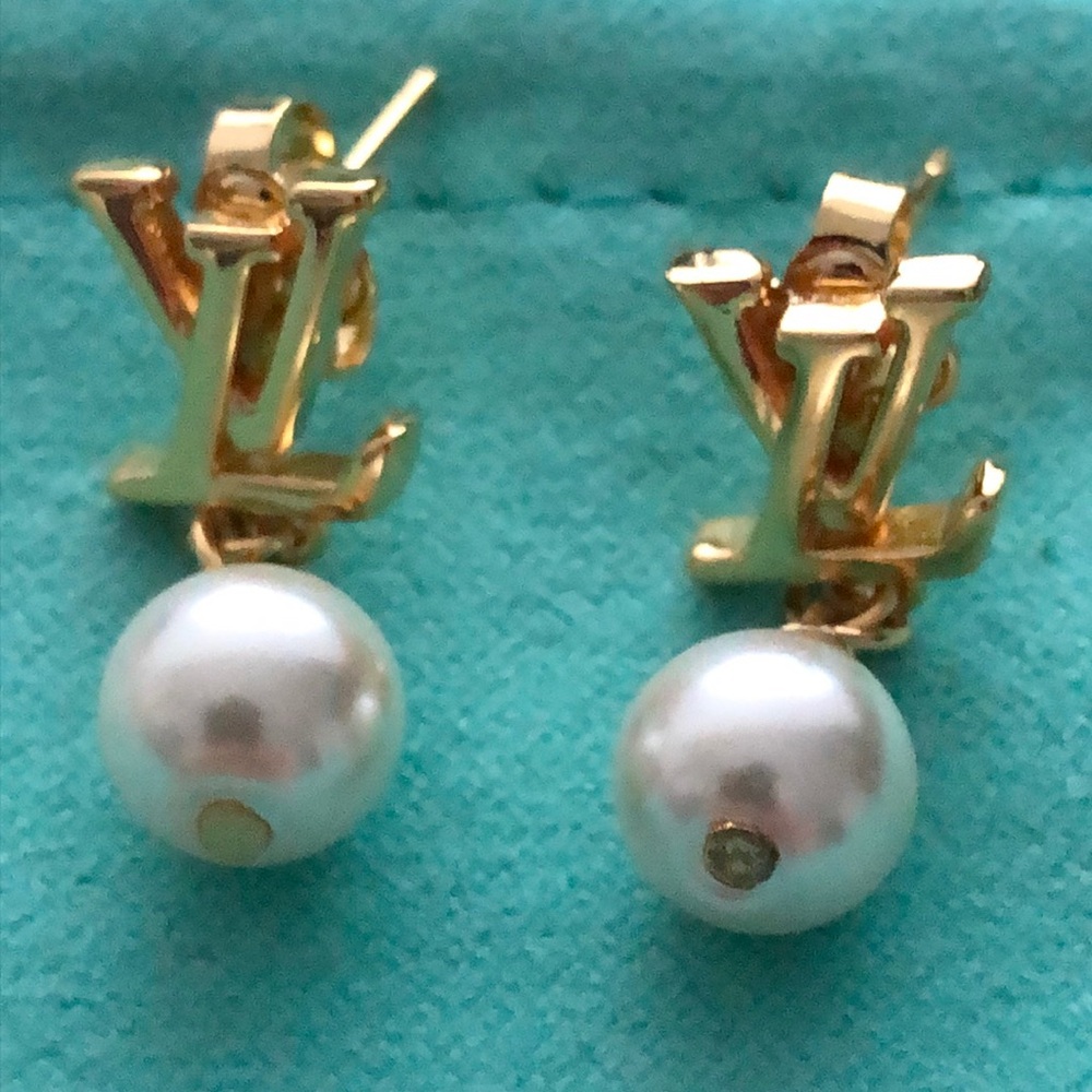 Louis Vuitton Gold Earrings